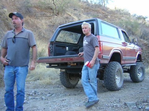 1984 Ford Bronco - break for sloppy joes...