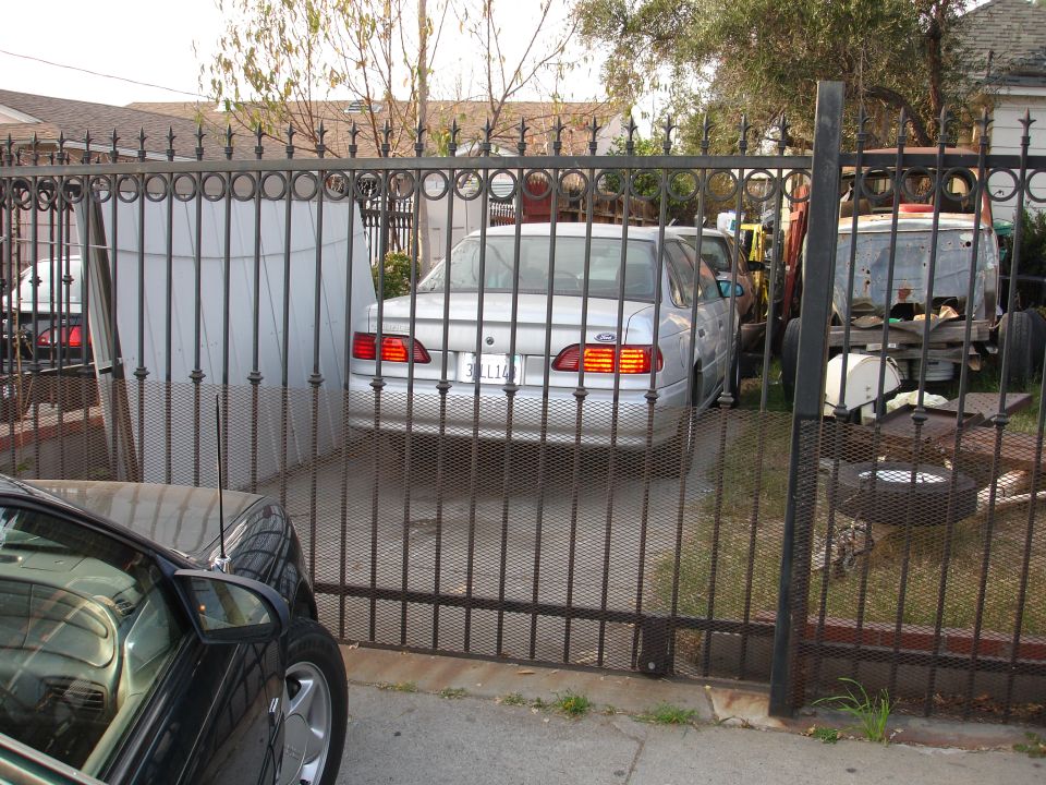 1992 Ford Taurus rear view, license plate 3LL14