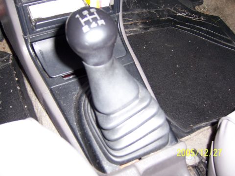 1991 Ford Probe - Factory shifter, short-throw shifter to be added soon.