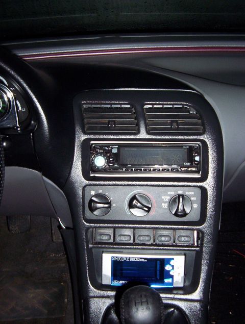 1993 Ford Probe - radio