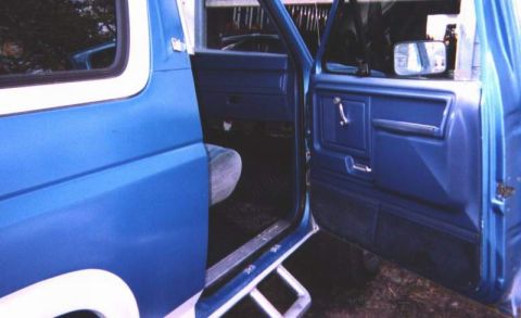 1983 Ford Bronco - New panels, dash cap, dash, rugs, mud and water catchers