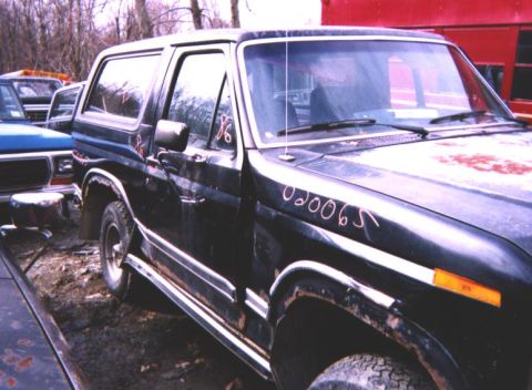 1983 Ford Bronco - Steering column and cruise control