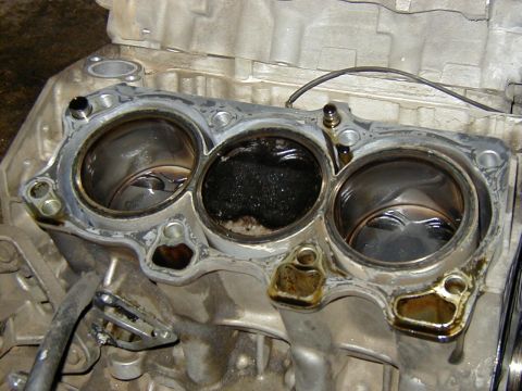 1995 Ford Probe - Missing chuck of #4