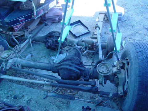 1979 Ford Bronco - dana 44 front with radius arms
