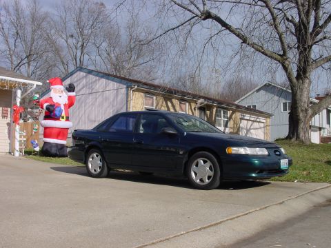 1995 Ford Taurus photo