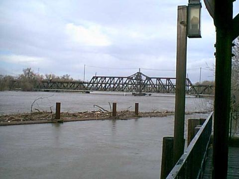 1983 Ford Bronco - this is the "I" street bridge. it spins to allow boats by.