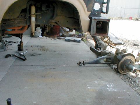 1983 Ford Bronco - Halfway thru swapping the worn-out '83 D44IFS for a nice '96 D44IFS. The spring towers have already been swapped for the quad-shock type, a…