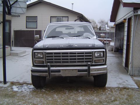 1995 Ford Bronco - Needs some winch action...
