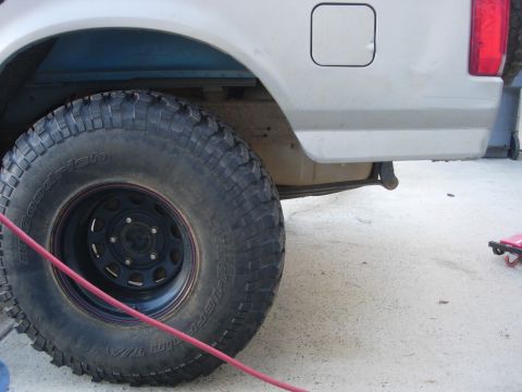 1995 Ford Bronco - Before hacking into the back.