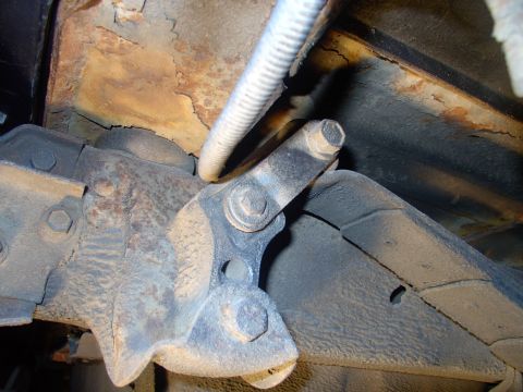1986 Ford Bronco - This is what 7 year old velvet ride shackles on 7 year old 3/4 ton springs looks like. Holding up alright in my book