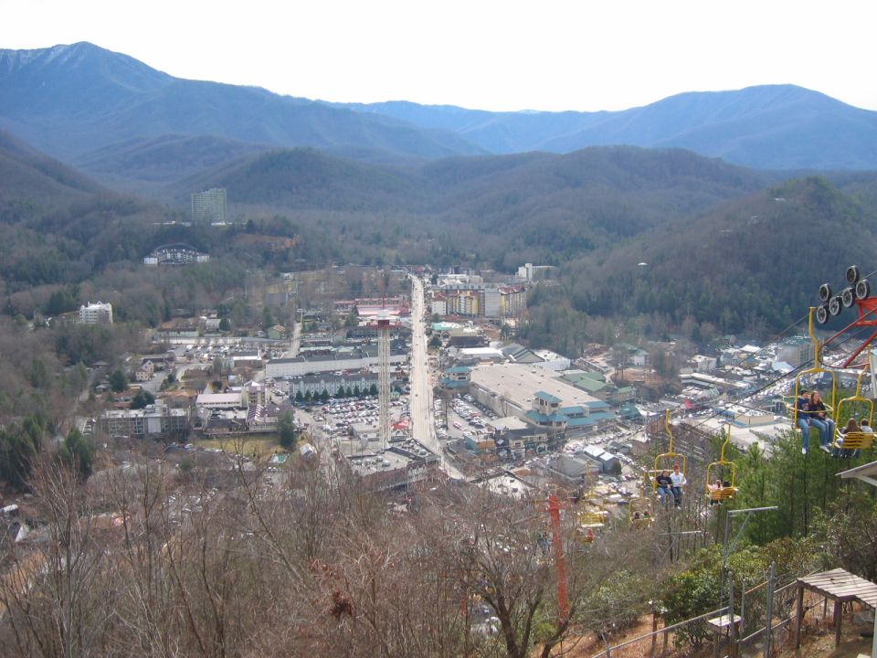 Gatlinburg street scene with ski lift and mountains