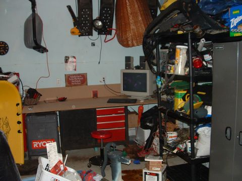 1978 Chevrolet C/K Pickup - Desk added and computer kinda setup