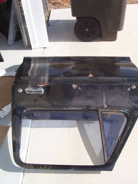 1978 Ford Bronco - Got this intact door from a junkyard for $75. It was in much better shape than mine. It had slight surface and a few dents but the bottoms…