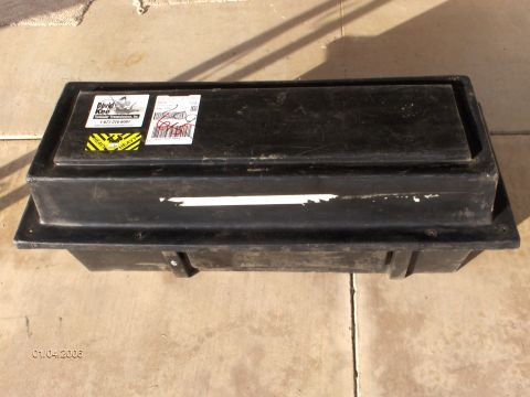 1966 Ford Fairlane - Now you see what the crate looks like, which David Kee uses. Before I took this picture, I had already taken out all the bolts which go aro…