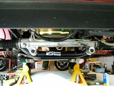 2003 Ford Mustang - Underneath view of a 2003 Ford Mustang's steering rack and sway bar, modified by Maximum Motorsports.