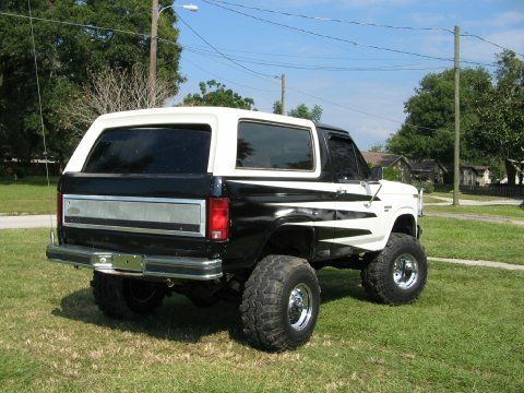 1985 Ford Bronco photo