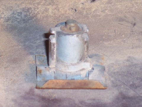 1978 Ford Bronco - This is the cylinder lock. All that remains now is to pry out the retaining clip that holds it to the tailgate. Use a small screwdriver. Th…