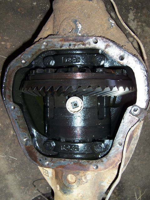 1983 Ford Bronco - That is a 1" socket for kinda reference.