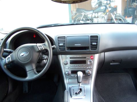 2005 Subaru Legacy photo