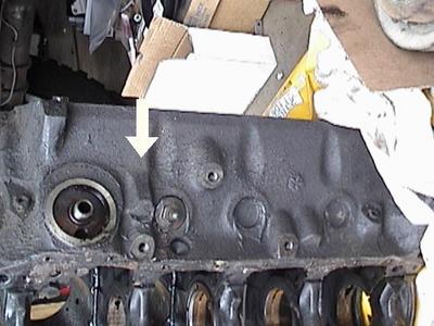 1972 Ford Ranchero - 400 FMX, this side has only one mount boss for the Cleveland/Windsor mount