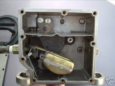 1972 Ford Ranchero - float bowl of the Predator carb