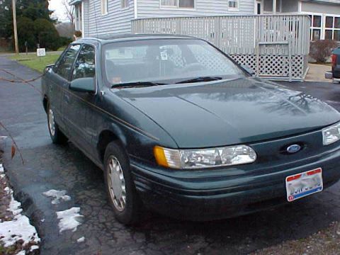 1995 Ford Taurus - Front Passenger Side Dirty