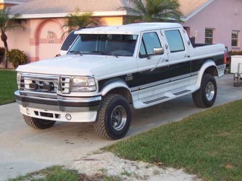 1993 Ford C-350 (Centurion Conversions) “Classic”