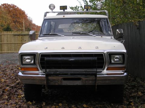 1978 Ford Bronco - Front view