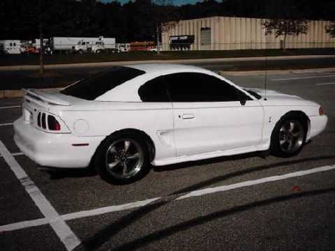 1996 Ford Mustang photo