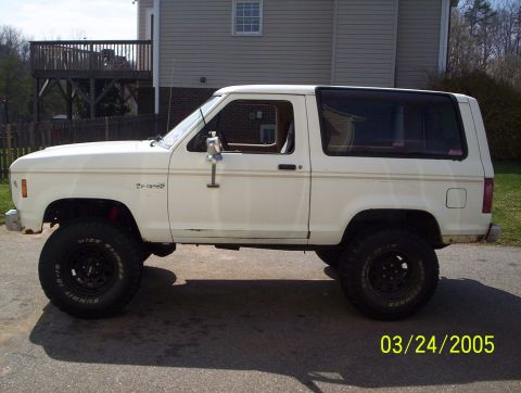 1984 Ford Bronco II “Whitey”
