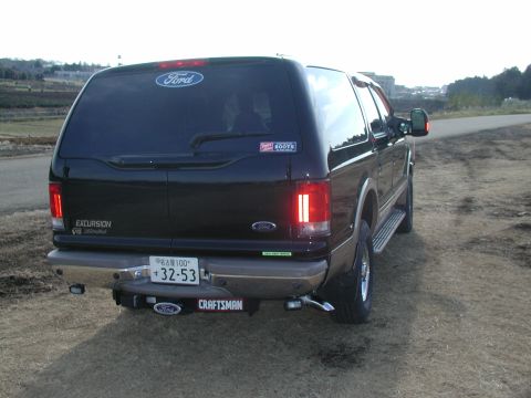 2000 Ford Excursion photo