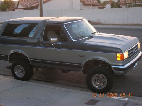 1989 Ford Bronco photo