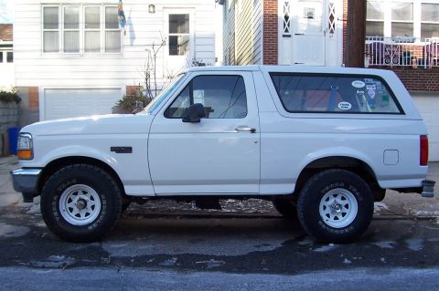 1996 Ford Bronco photo