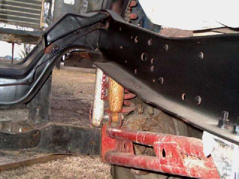 1984 Ford Bronco - passngr-side framerail coated