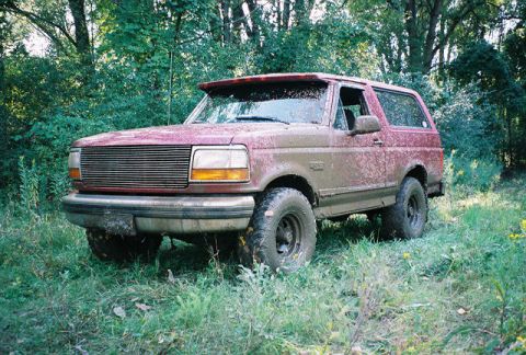1993 Ford Bronco - nope not coverd n sh*t yet!!