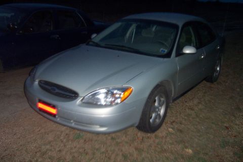 2003 Ford Taurus photo