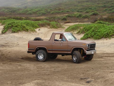 1985 Ford Bronco photo