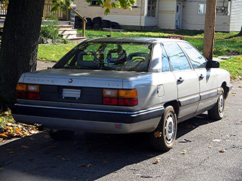 1985 Audi A6 photo