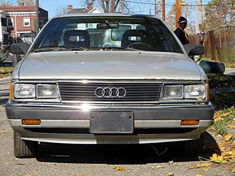 1985 Audi A6 photo