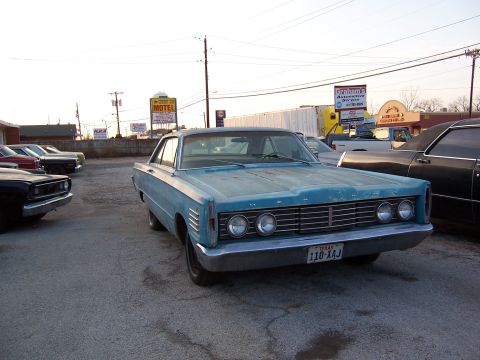 1979 Ford Ranchero - at another place just down thr road..its a merc monteray said murader or something like that