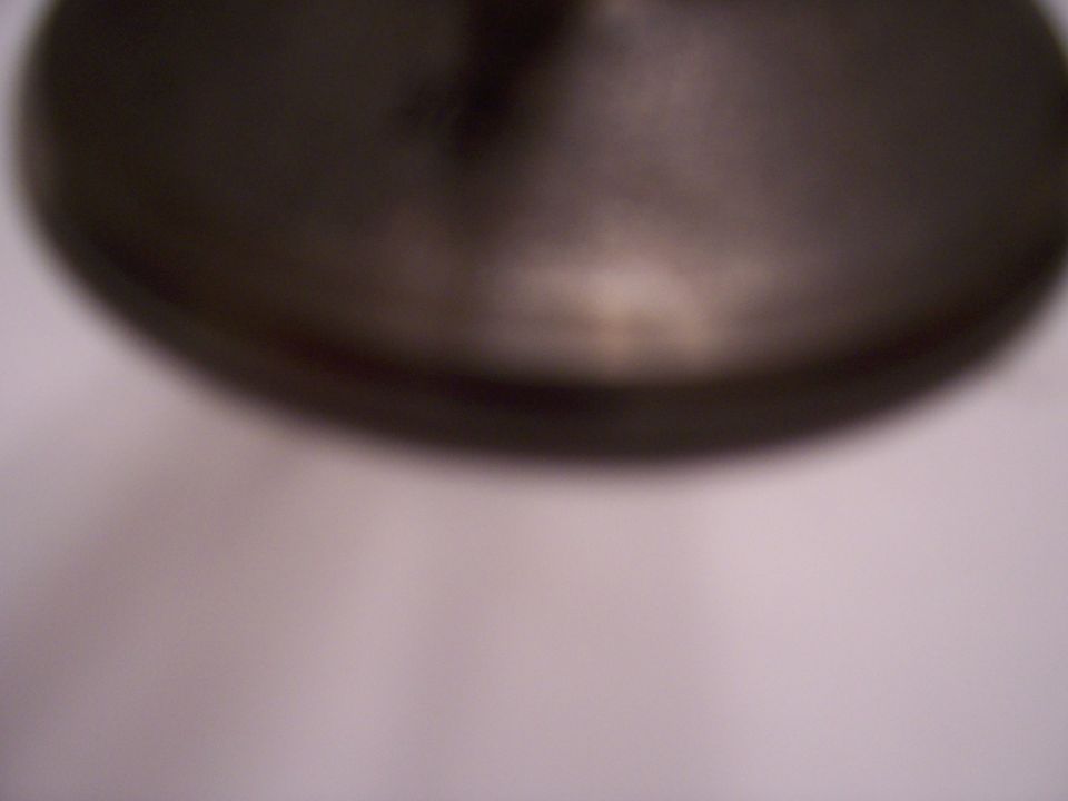 Engine valve with Supermotors.net logo