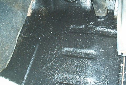 1986 Ford Bronco - Then I spread in some bedliner stuff.