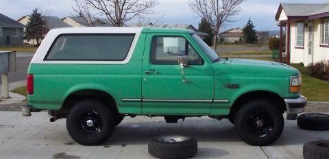 1995 Ford Bronco photo
