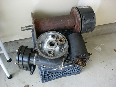 1987 Ford Bronco - there is nothing keeping the sides on the drum so it it is really akward to move/store