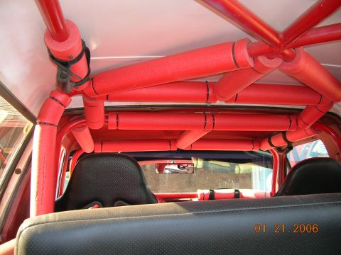 1985 Ford Bronco - area over rear seat.