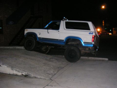 1982 Ford Bronco photo