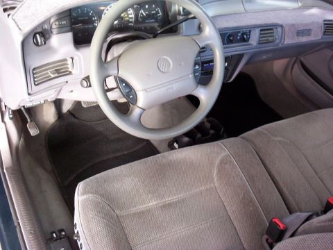 1995 Mercury Sable - My "new" floormats. I've actually had them for a while, but haven taken a picture of them until now (right after I cleaned them too!).