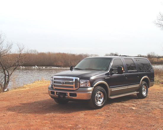 2000 Ford Excursion “Xochi”