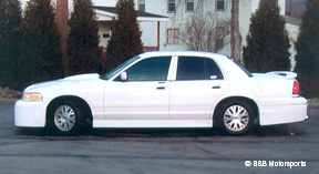 2004 Ford Crown Victoria photo