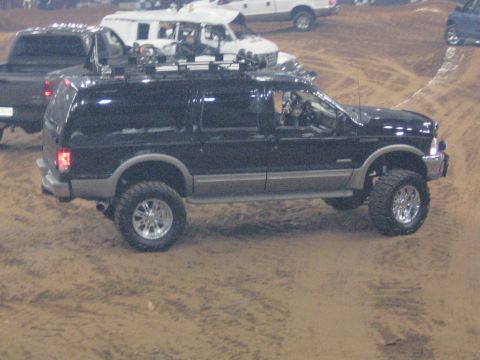 2000 Ford Excursion photo